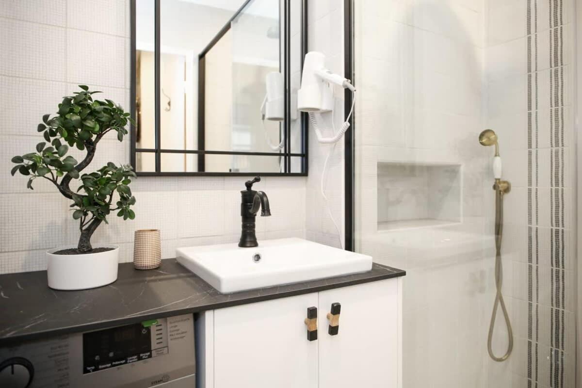 Magnifique Appartement Familial Grand Boulevard-4P - Flat-Guest Paris Exterior photo